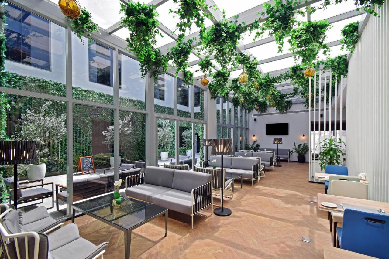 Lemon Tree Hotel, Jumeirah Dubai Exterior photo