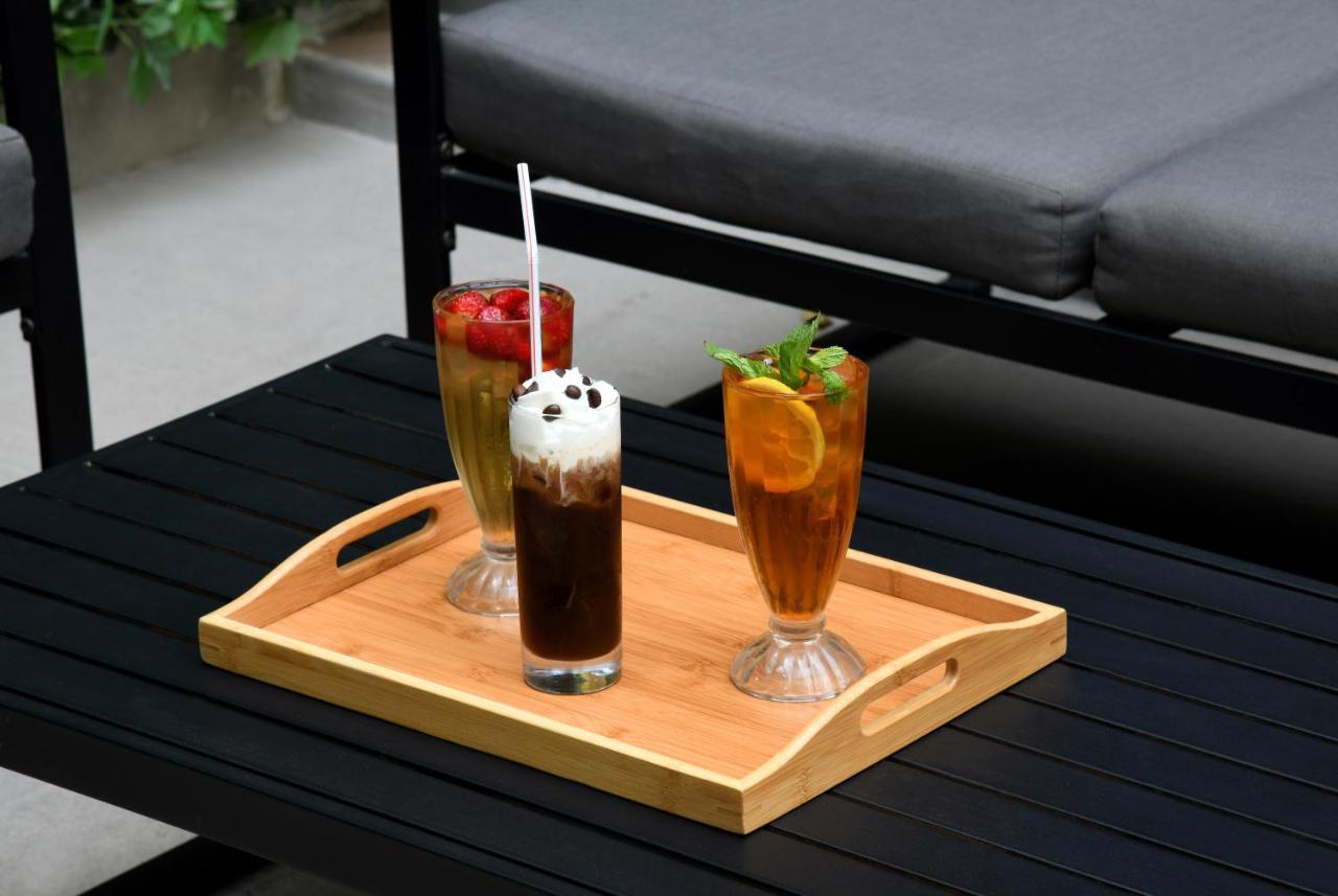 Lemon Tree Hotel, Jumeirah Dubai Exterior photo